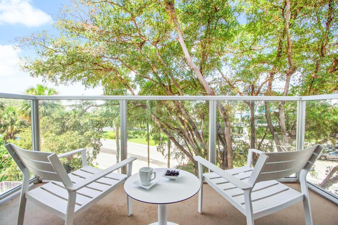 Beach Haus Residences Bal Harbour Exteriör bild