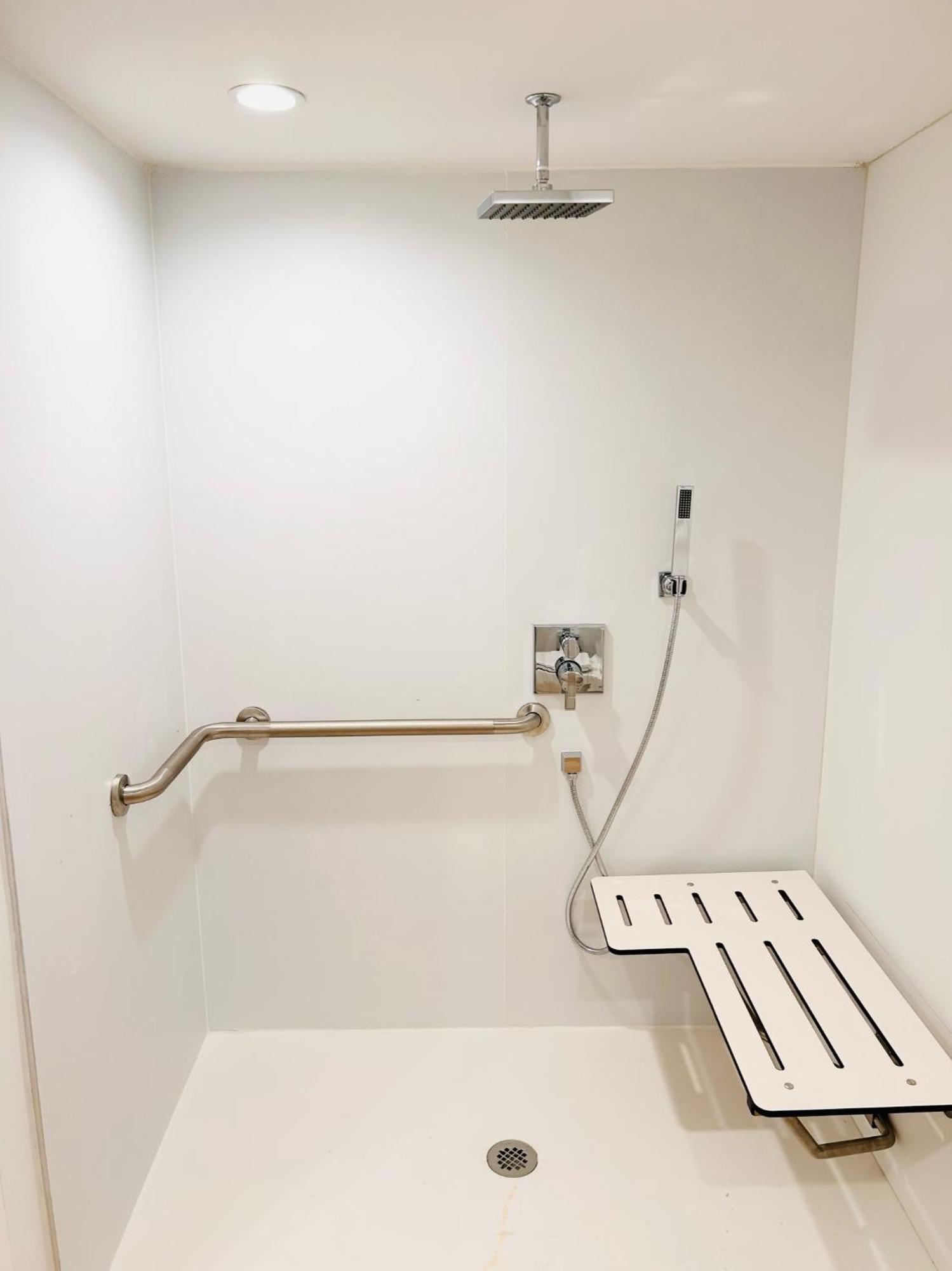 Beach Haus Residences Bal Harbour Rum bild