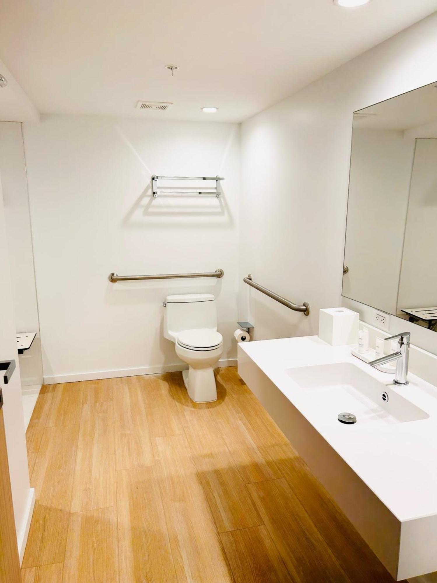Beach Haus Residences Bal Harbour Rum bild
